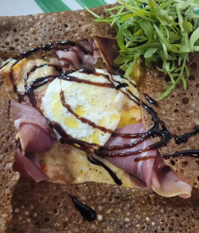 Restaurant pour manger une galette à "l'italienne" au sarrasin à Amiens
